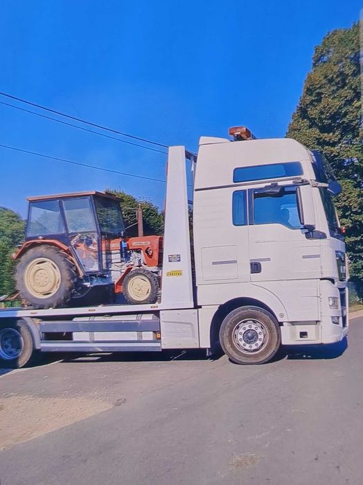 Usługi Lawetą - Transport Towarów i Maszyn