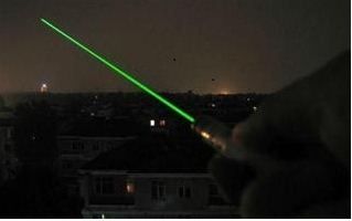 Super laser verde