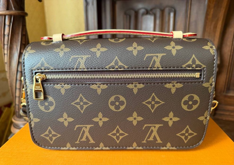 Сумка Louis Vuitton
