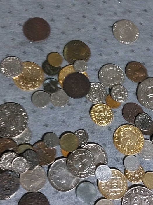 Lote de réplicas  republica e monarquia