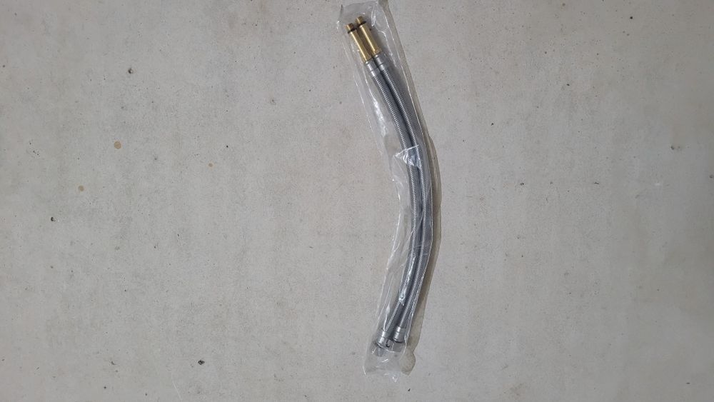Wąż wężyk w oplocie 3/8" M10