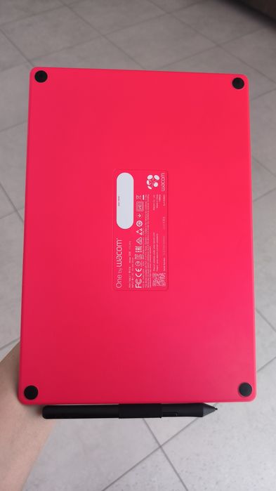 Tablet graficzny one by wacom M