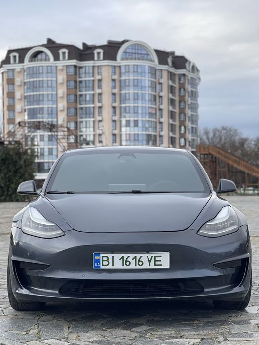 Tesla model 3 2019