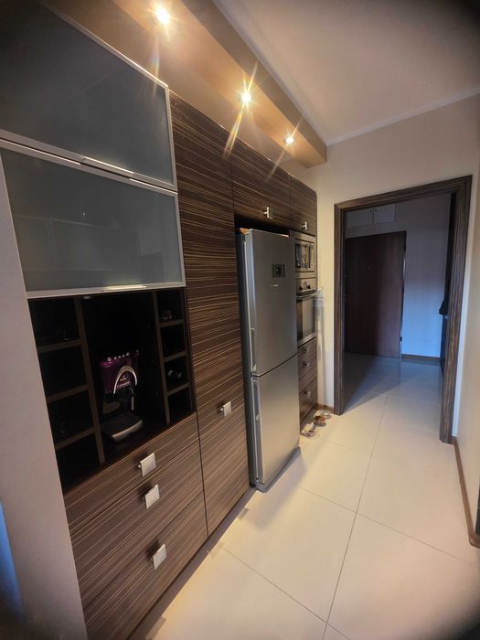 Sprzedam kompletną kuchnię, meble + sprzęt AGD