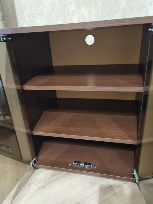 Продам тумбочку б/у