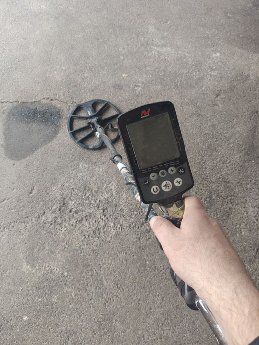 Продам еквінокс 800 бу