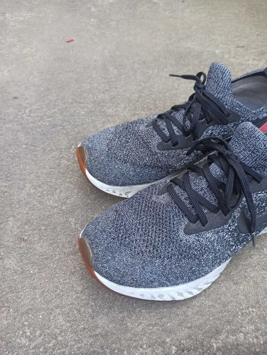 Nike epic react flyknit  rozmiar 43 45 29cm
