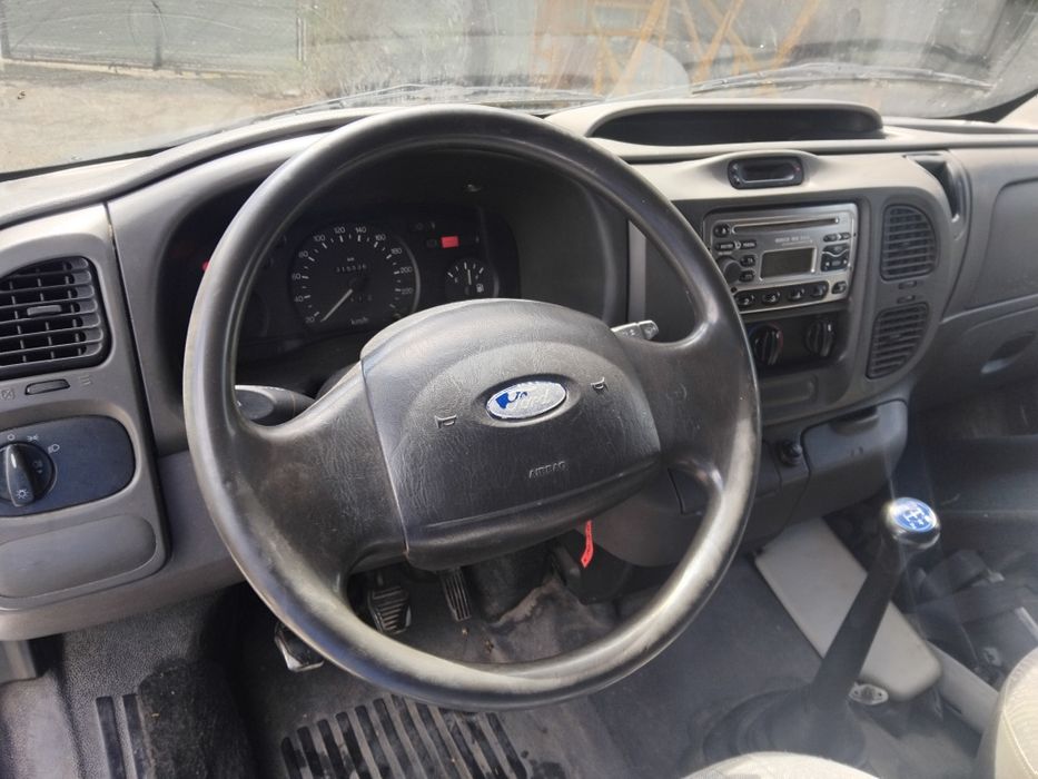 Ford  transit 2.4cc