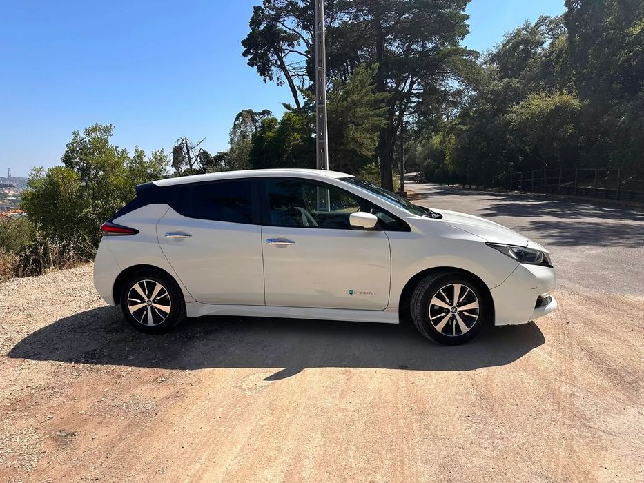 Nissan Leaf 40 kWh Acenta