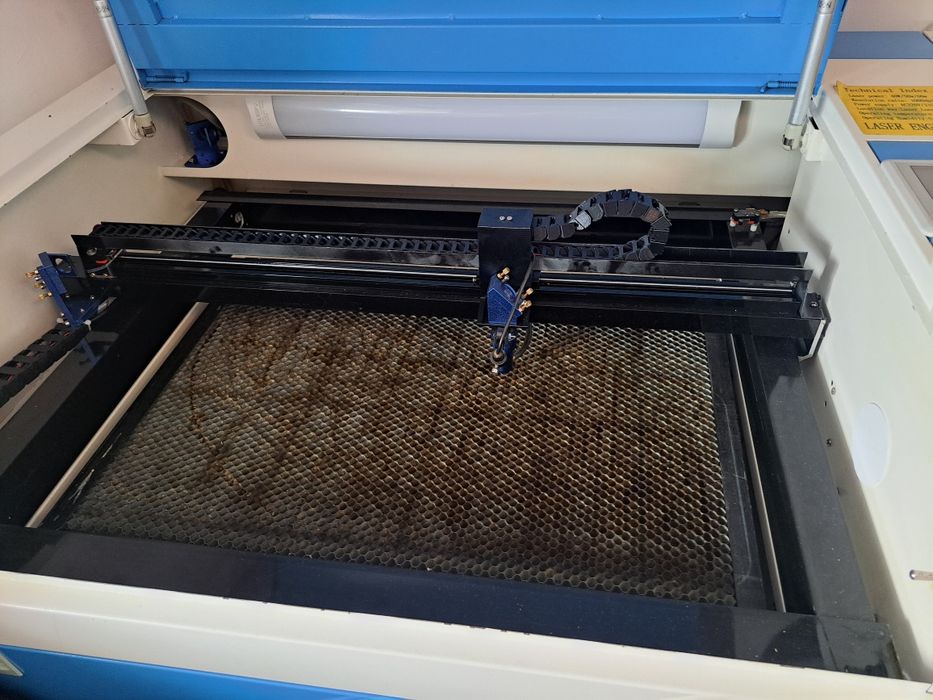 Maquina laser co2