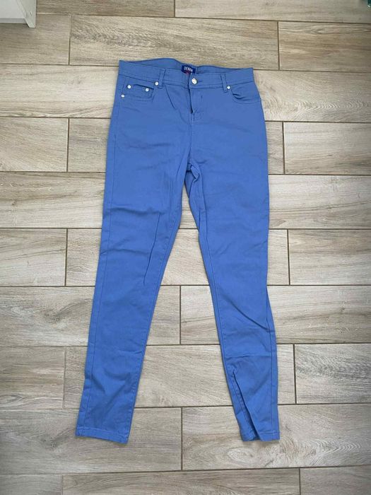 Spodnie jeansowe damskie niebieskie