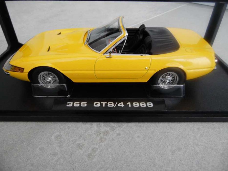 Ferrari 365 GTS/4 daytona cabriolet miniatura a estrear . escala1/18