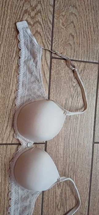 Beżowy# cielisty biustonosz Mey Allura r. 80 A