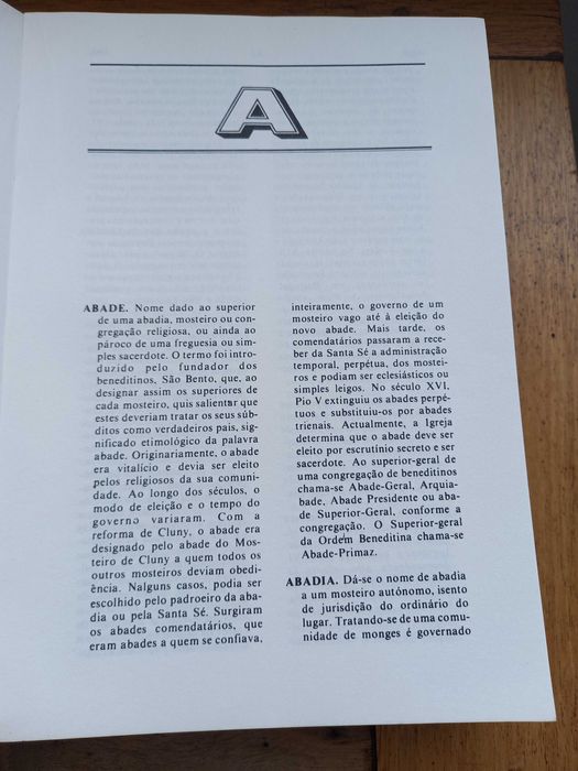 Pequeno dicionário História de Portugal