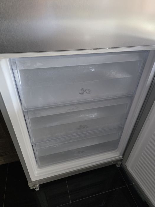 Frigorífico Combinado HOTPOINT HA70BE 72 X (No Frost - 195.5 cm - 444