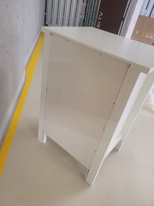 Szafka nocna biała 3 szuflady