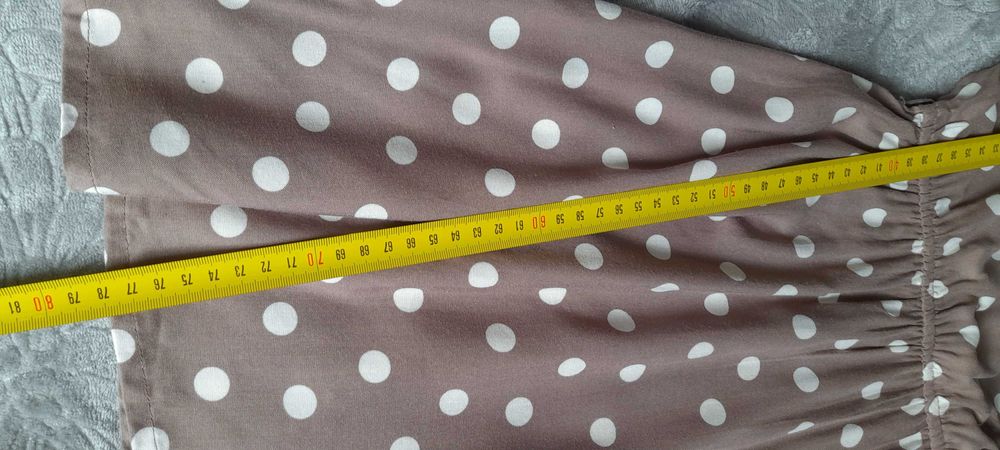 Brązowa w białe grochy sukienka dziewczęca Carry Kids r. 134