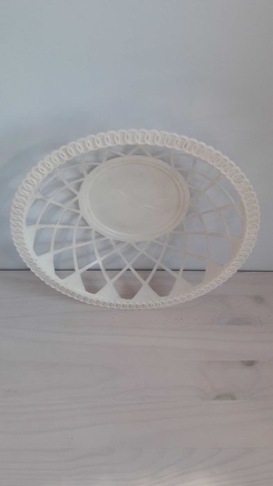 Koszyk okrągły plastikowy biały
