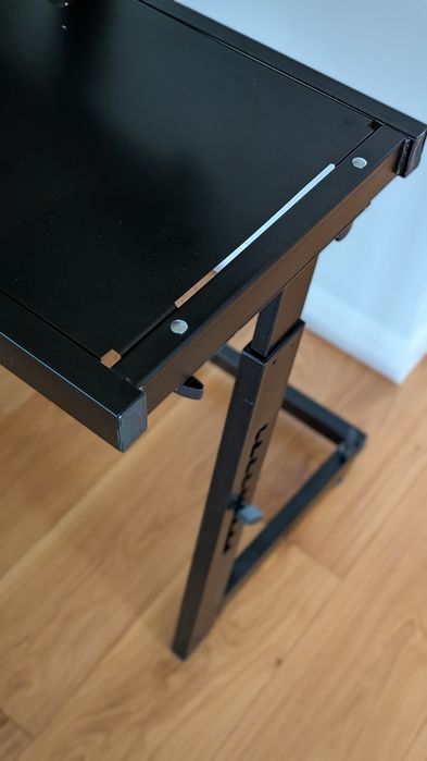 Stanowisko DJ + dostawka na laptopa, pokrowiec Okazja!