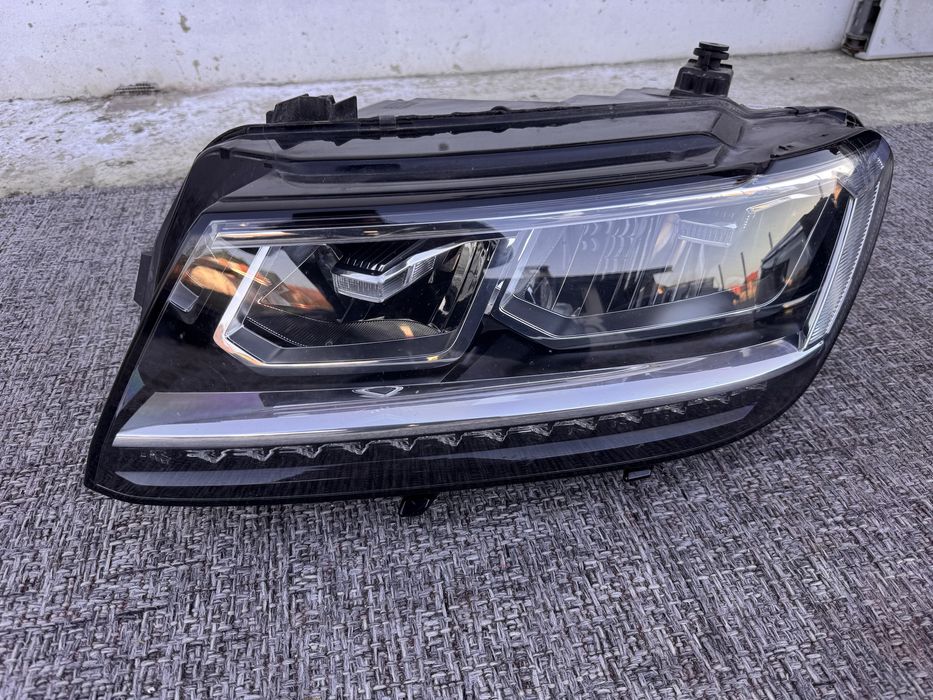 Фара  VW Tiguan 2