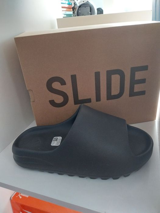 Yeezy slide onyx r.42