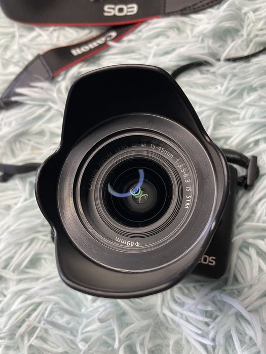 Фотоапарат Canon EOS M10