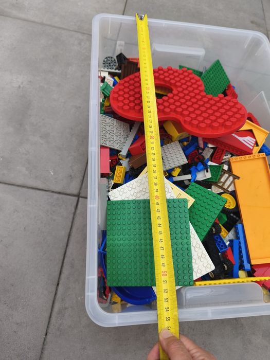 Caixa de legos para criança