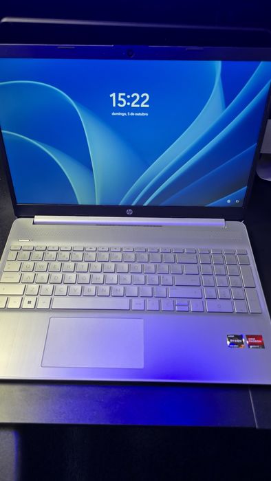 Portátil HP 15s | Ryzen 7 | 12GB RAM | 512GB SSD | Layout PT  + Bolsa