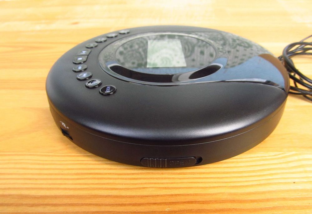 CD/МР3 медиаплеер RoHS CD523B Bluetooth FM DAB, 2000 мАч