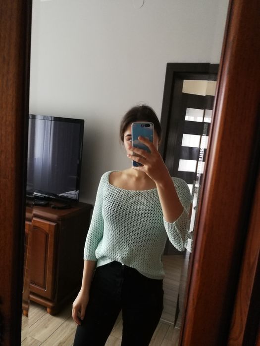 Sweter miętowy S XS