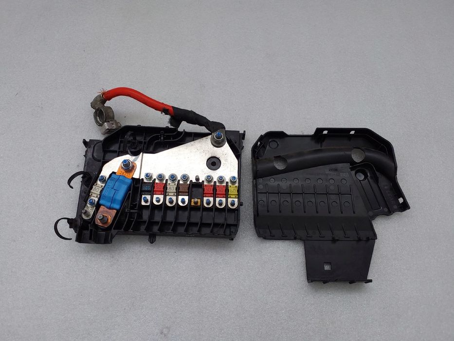 Caixa fusíveis da bateria FORD Focus III