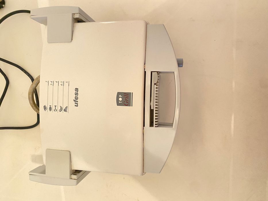 Tostadeira/Grill UFESA