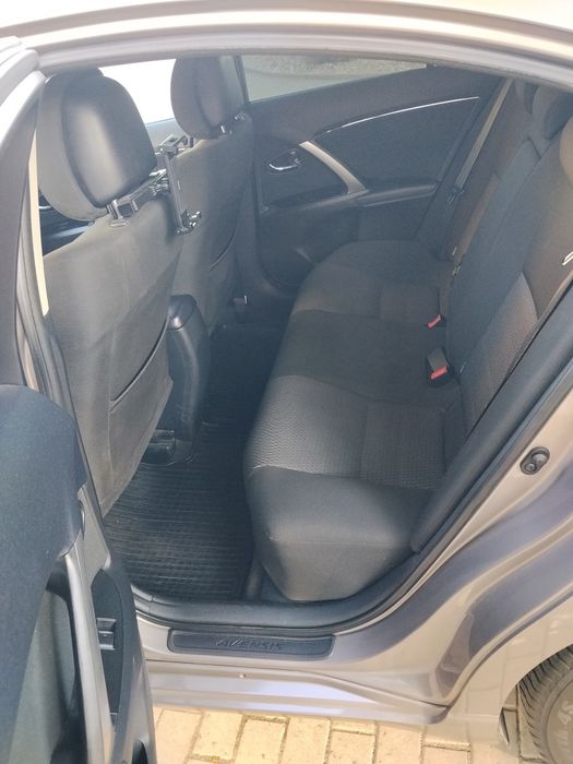 Sprzedam samochód Toyota Avensis
