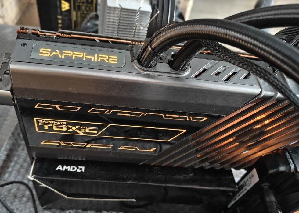 Топовая Saphire Toxic RX 6900 XT 16-Gb Магазин CompiC аналог RTX 3090