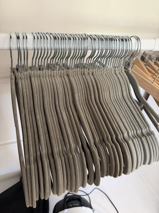 Cabide de roupa mulher