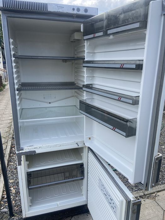 Продам  холодильник бв