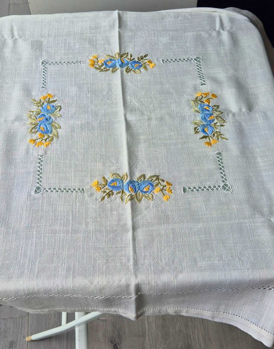 Toalha de mesa em linho