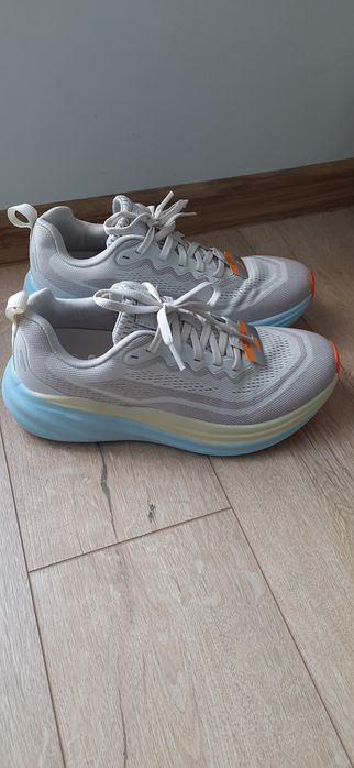 NOWE, przewiewne, lekkie adidasy rozm.40,5