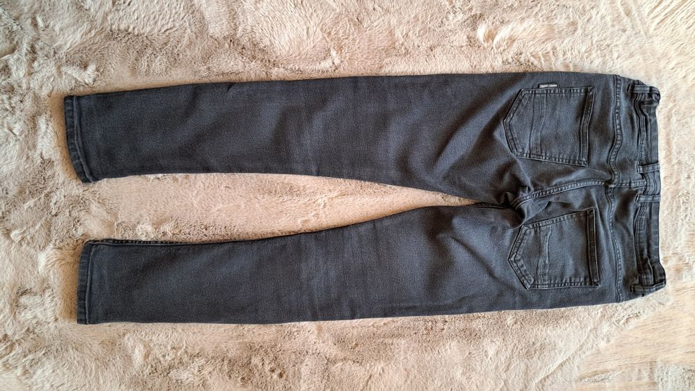 Spodnie dżinsowe Cropp slim fit W: 28 L: 30