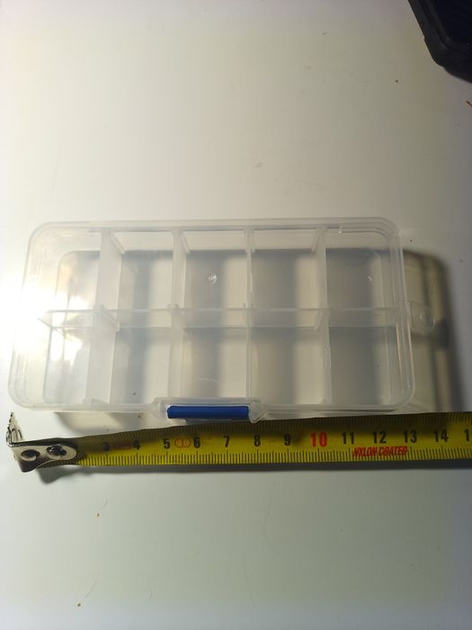 Органайзер пластиковий 10 комірок; висота 2см, ширина 6,5