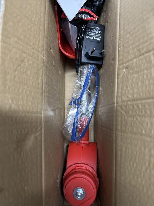 Aparador de relva sem fio