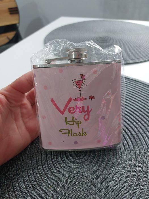 Piersiówka różowo -srebrna damska stal nierdzewna