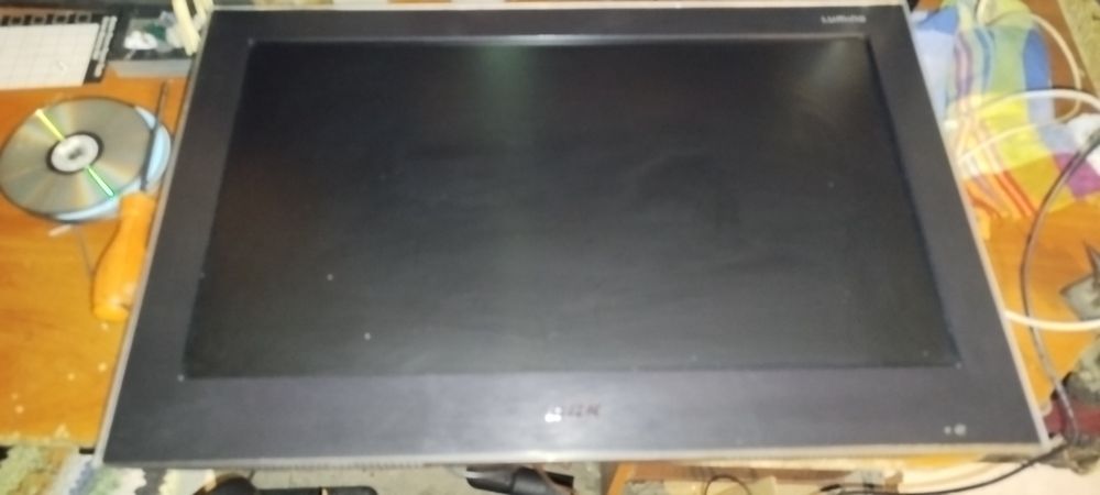 Продам телевизор bbk  24 дюйма