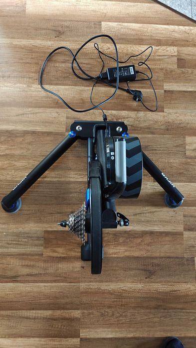 Trenażer Wahoo KICKR Smart Trainer v5 praktycznie nowy