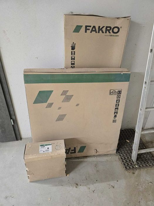 Okno dachowe kolankowe FAKRO