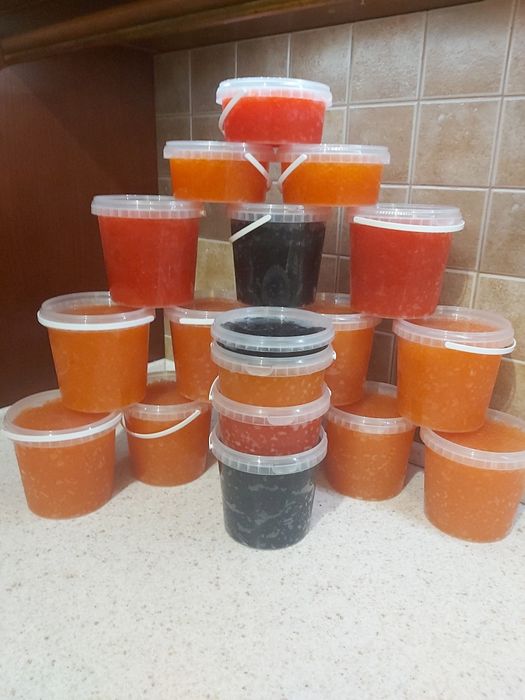 Ікра лососева та Осетрова Икра красная, ч