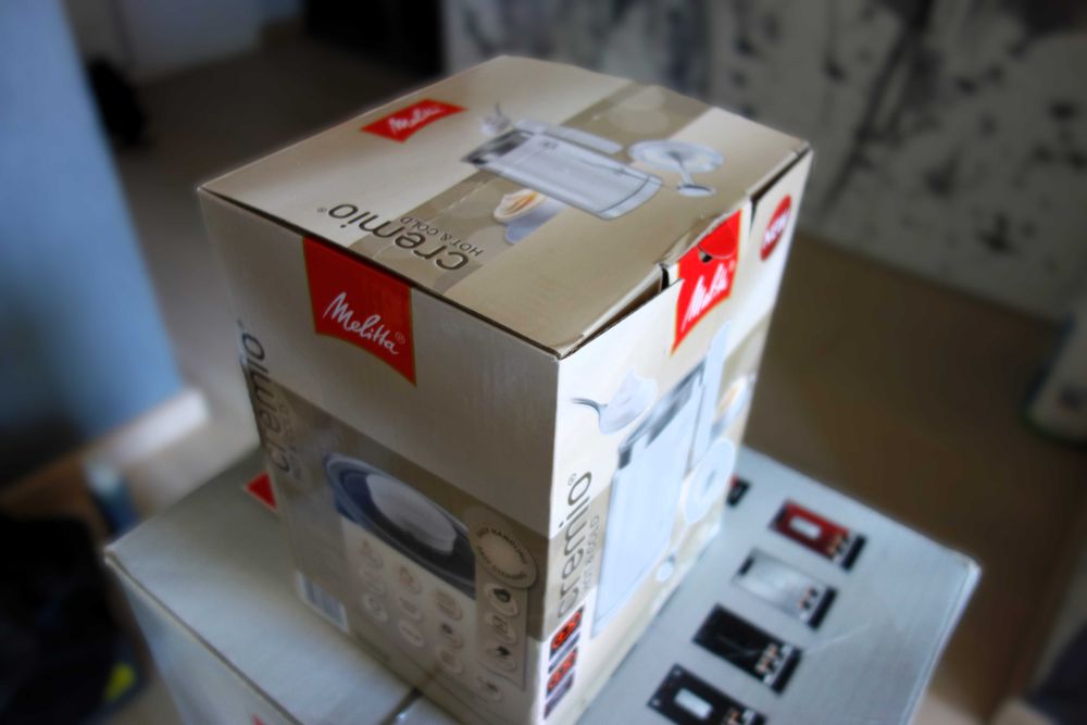 Ekspres automatyczny MELITTA SOLO Pure Black E950-222 + Spieniacz MELITTA CREMIO white