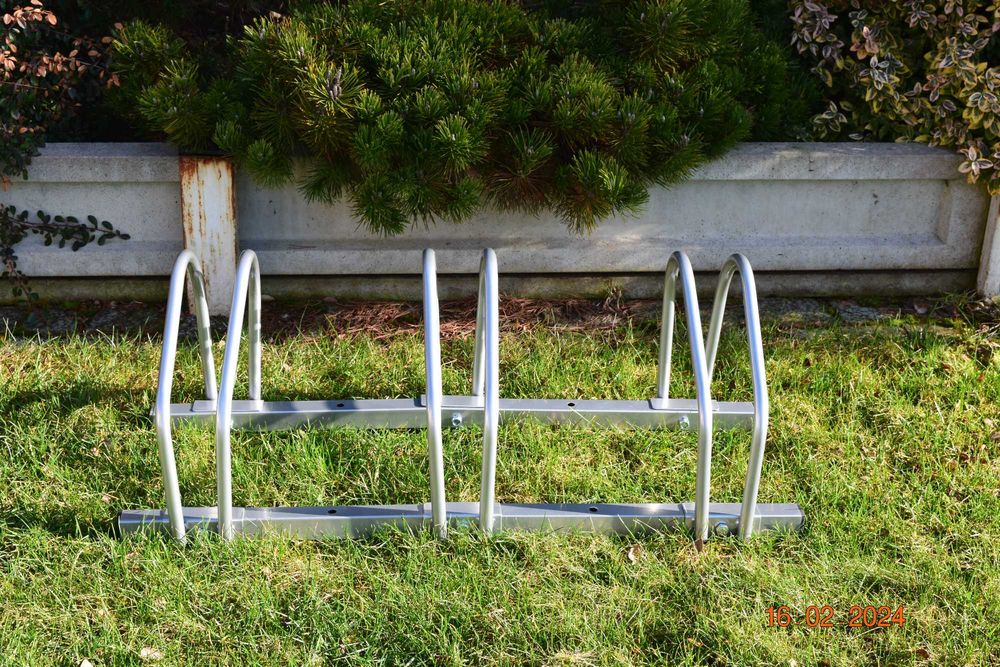 Stojaki parkingi na rower  - 3-4-5 miejsc  cena od 110 zł