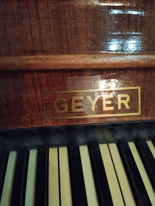 Продам    Пианино Германия в очень хорошем состоянии