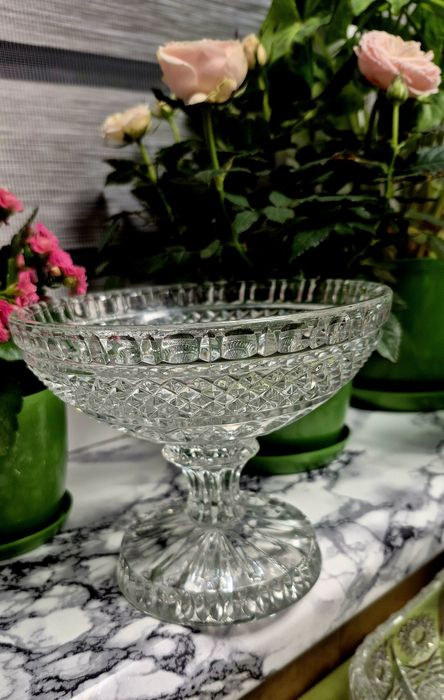 Хрустальные конфетницы корзинки